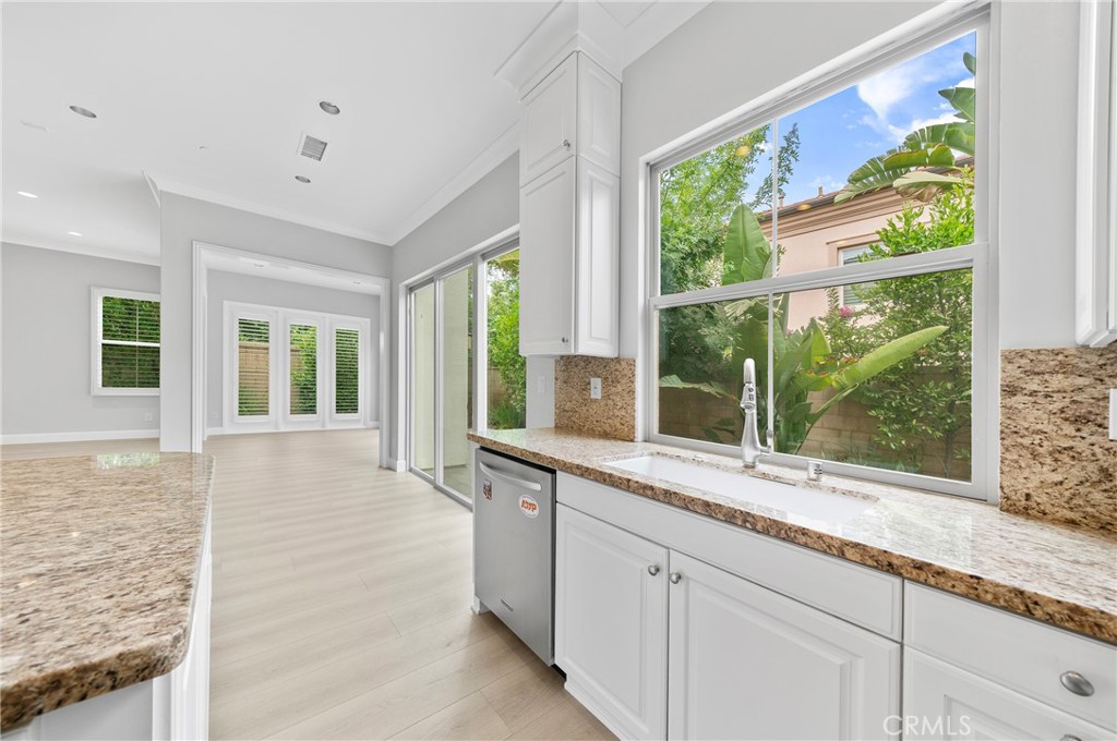 51 Peppermint Irvine, CA 92620 - Photo 6 of 15