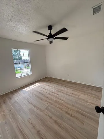 $239,999 | 2121 Colonial Drive, Laplace, LA 70068