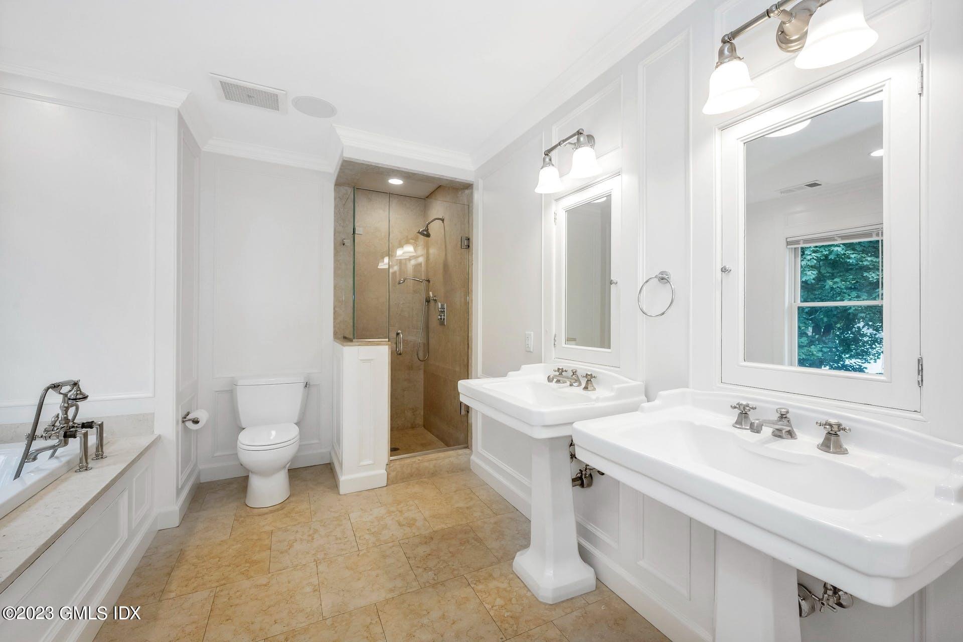 10 Thorn Hill Road Riverside, CT 06878 - Photo 14 of 29 016-451977-MTZ_3247_12844941