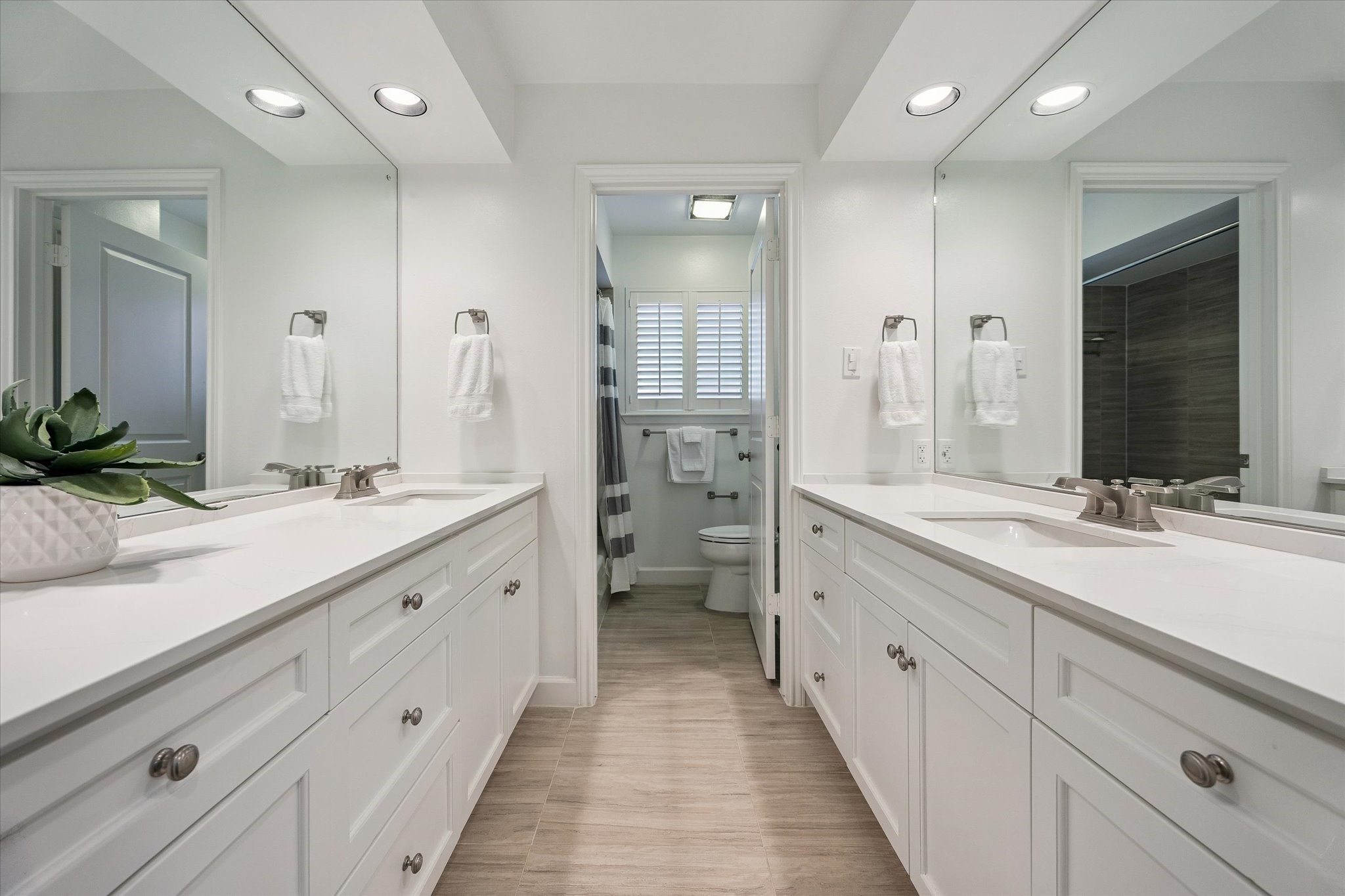 5222 Birdwood Road Houston, TX 77096 - Photo 20 of 27 Gallery Image 20