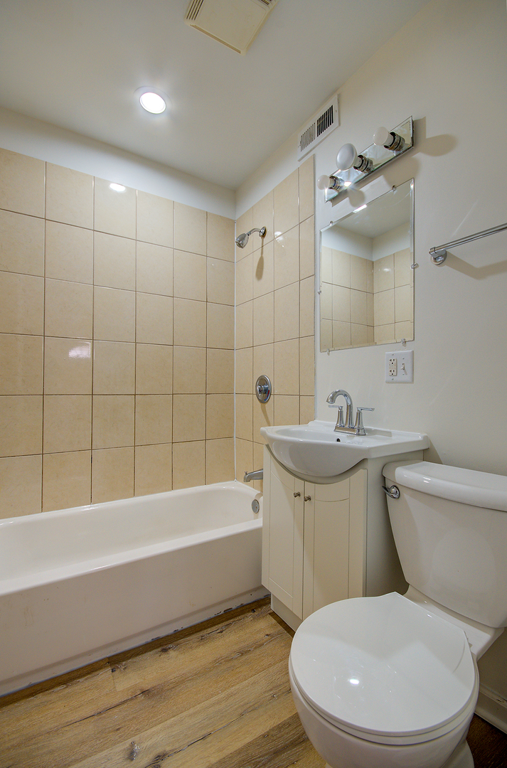 1815 Wilcox Street Crest Hill, IL 60403 - Photo 12 of 17