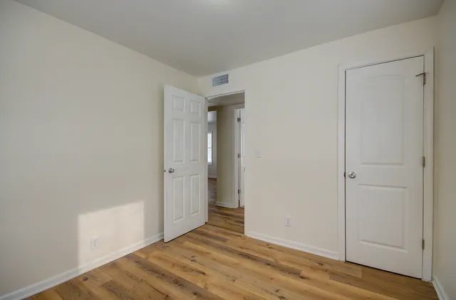 $1,750 | 1815 Wilcox Street, Crest Hill, IL 60403