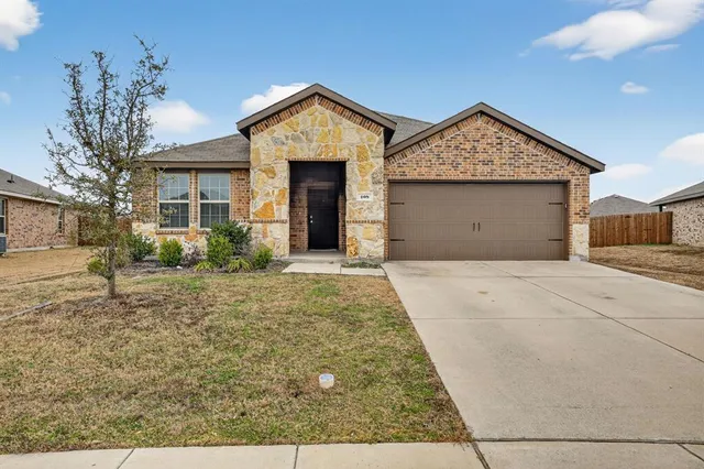 $279,900 | 408 Saw Mill Road, Royse City, TX 75189