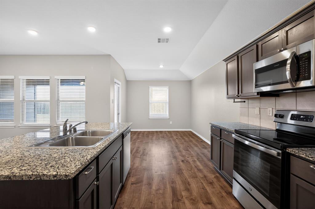 408 Saw Mill Road Royse City, TX 75189 - Photo 6 of 39