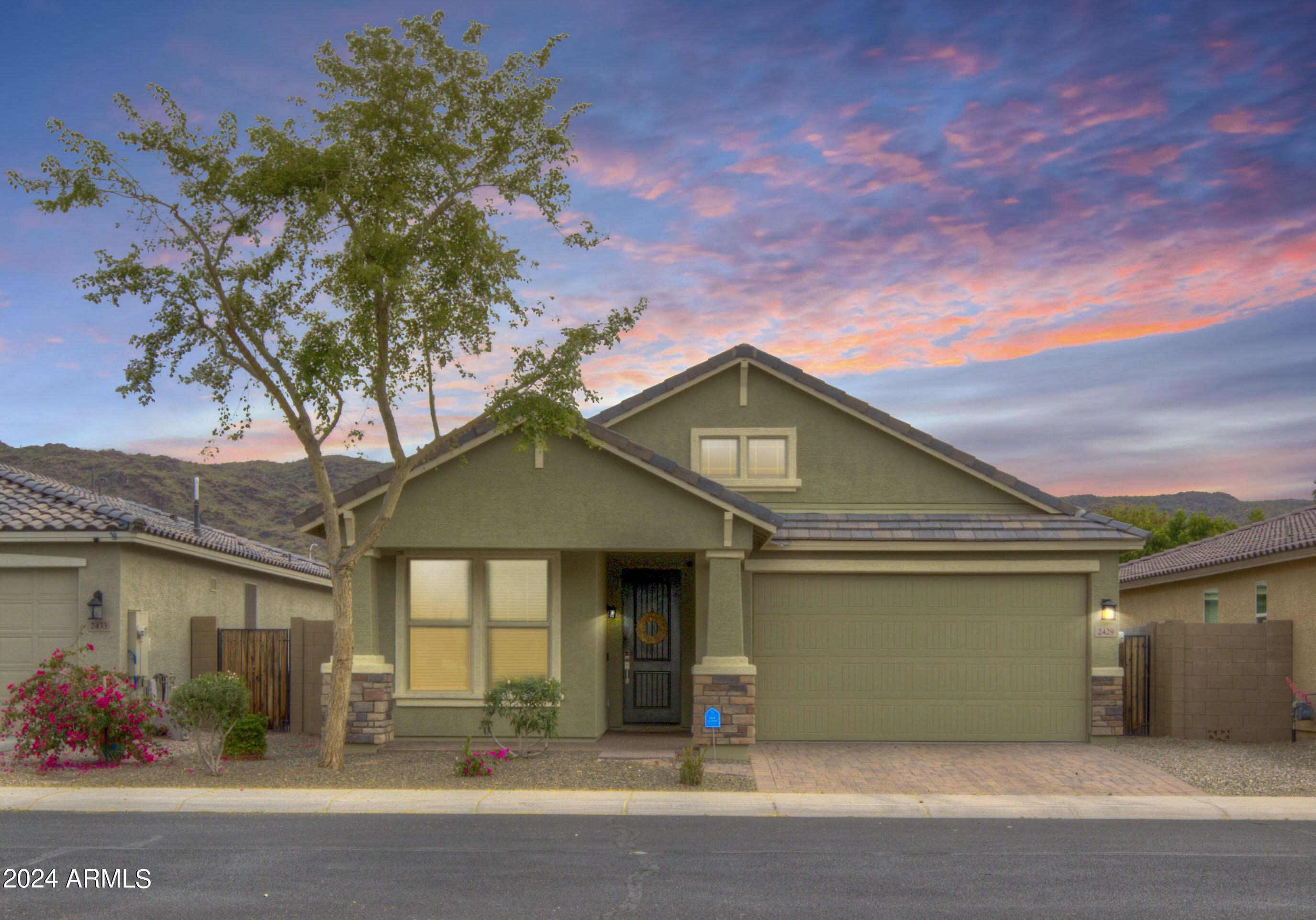 2429 East Beverly Road Phoenix, AZ 85042 - Photo 13 of 24 Beverly Front