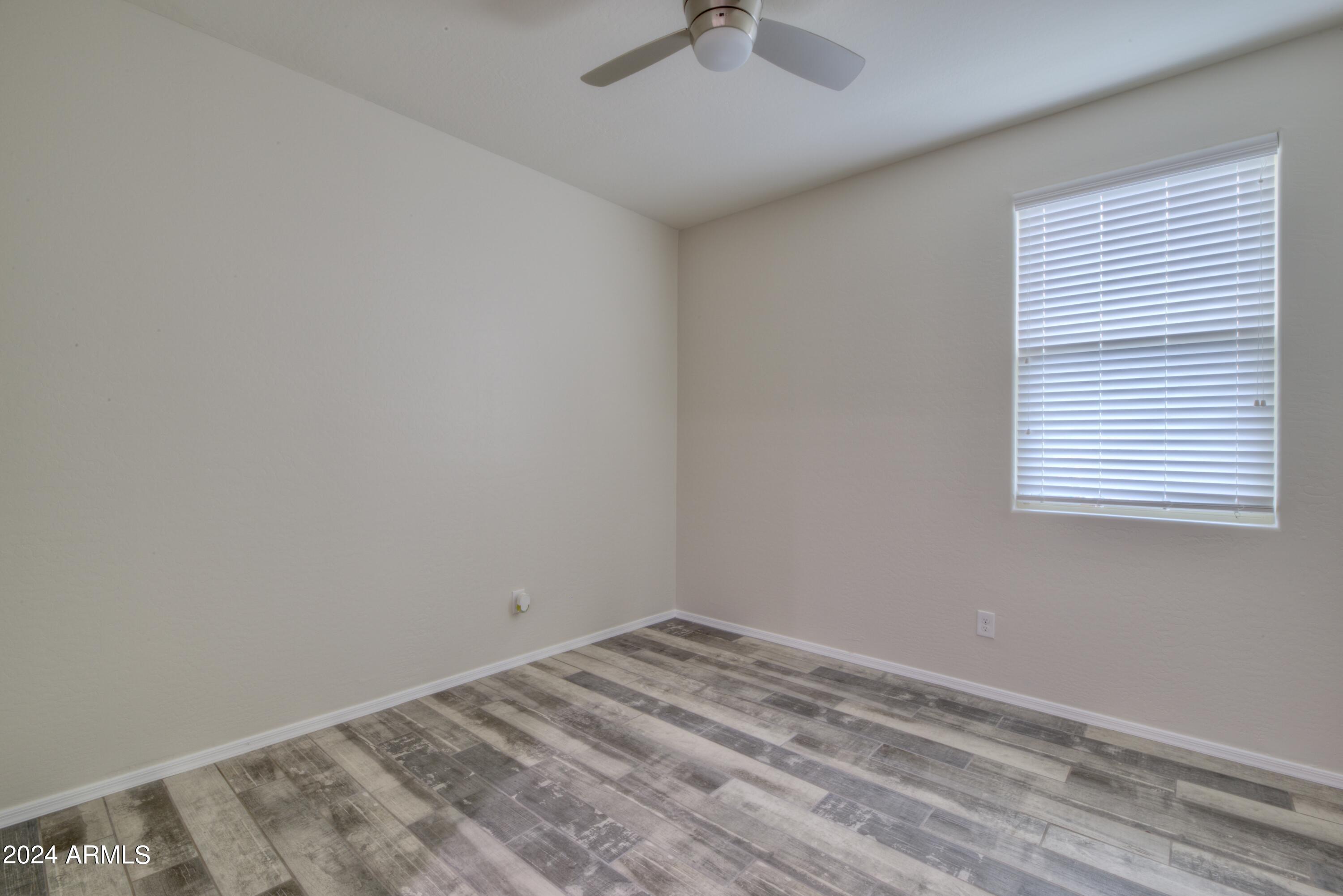 2429 East Beverly Road Phoenix, AZ 85042 - Photo 18 of 24 Beverly Den