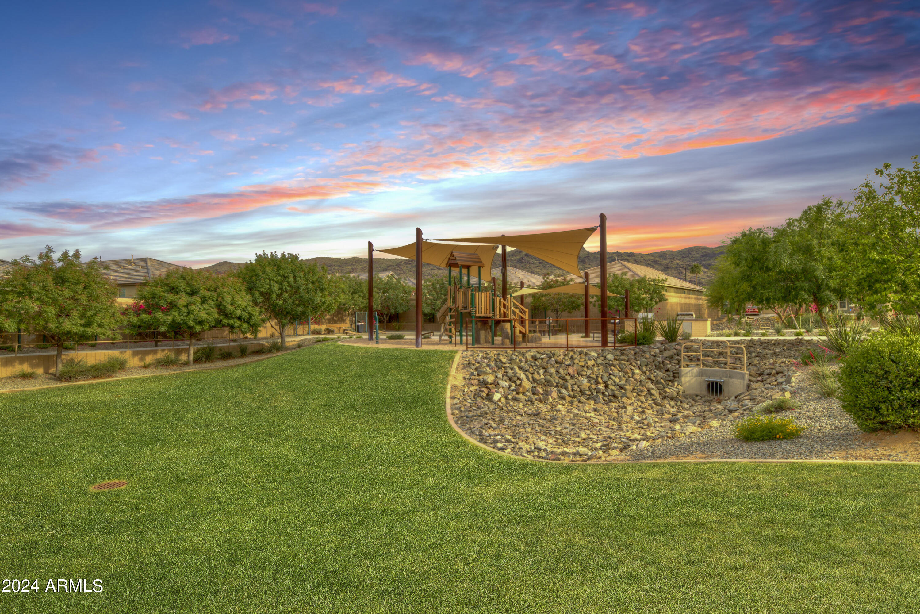 2429 East Beverly Road Phoenix, AZ 85042 - Photo 19 of 24 Beverly Community Park n Play