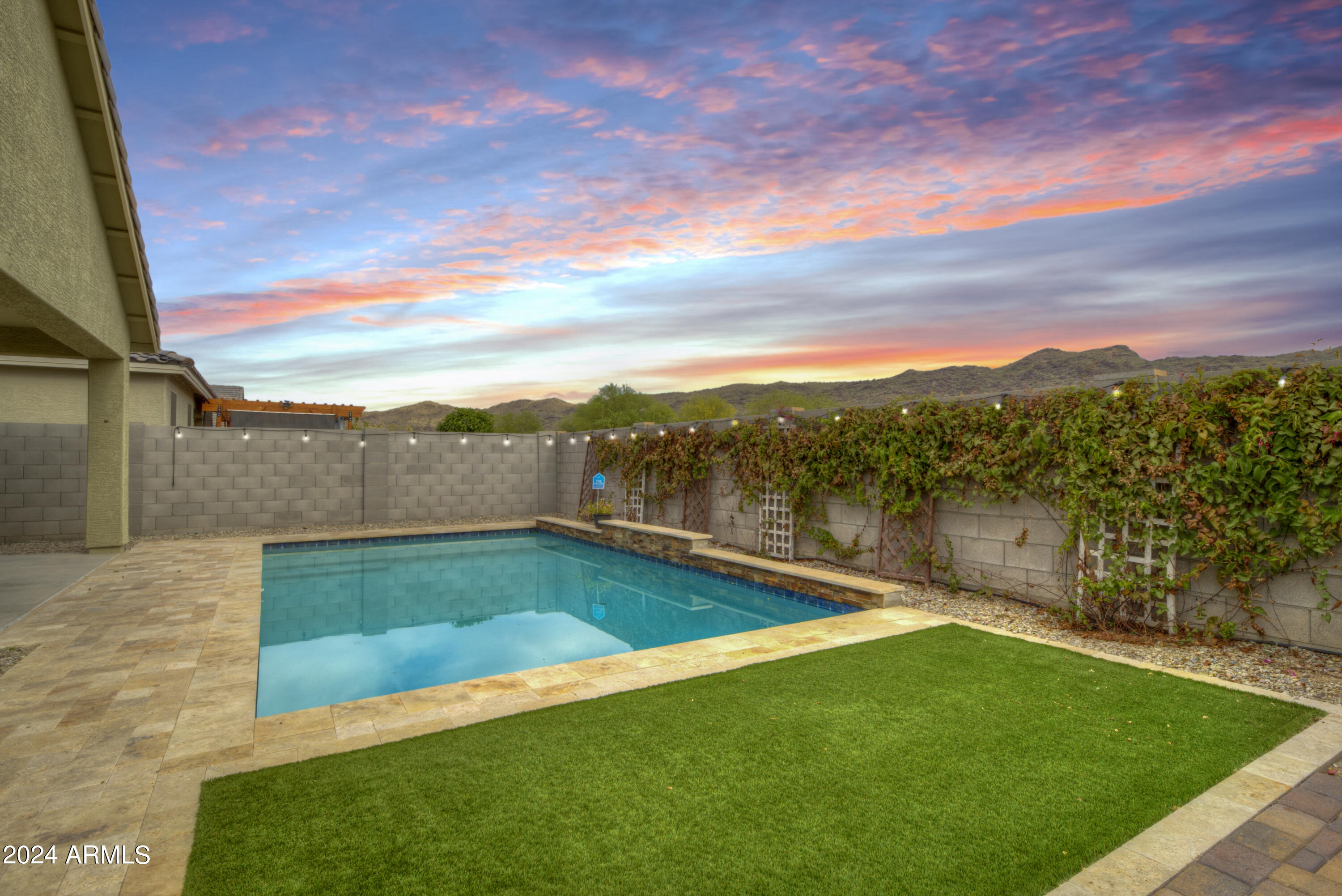 2429 East Beverly Road Phoenix, AZ 85042 - Photo 5 of 24 Beverly Pool and Mountains