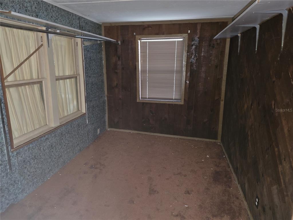 404 Northwest 7th Street Mulberry, FL 33860 - Photo 19 of 22 a view of an empty room