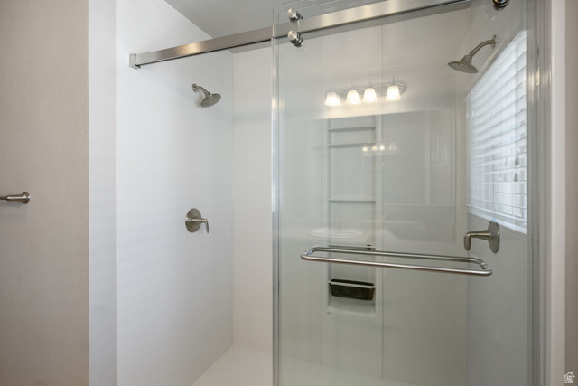 5155 East Rio Grande Way Eagle Mountain, UT 84005 - Photo 22 of 40 Full bath featuring a stall shower