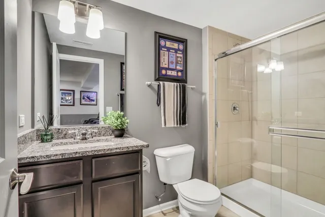 $3,950 | 3227 North Heritage Lane, Arlington Heights, IL 60004