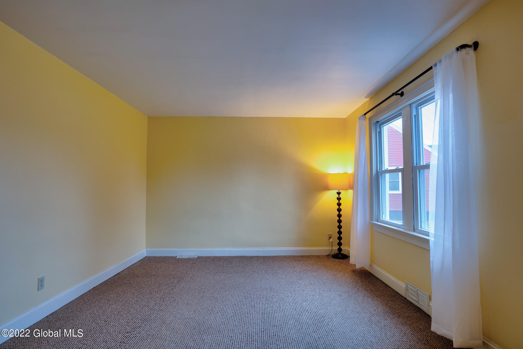 2921 Windermere Road Schenectady, NY 12304 - Photo 12 of 33 DSC08530_1_2HDR