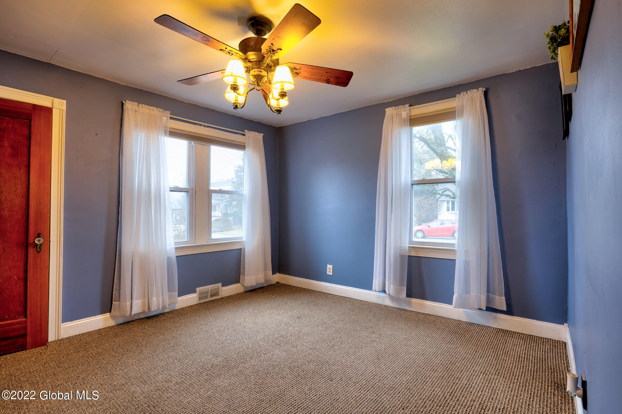 2921 Windermere Road Schenectady, NY 12304 - Photo 16 of 33 DSC08602_3_4HDR