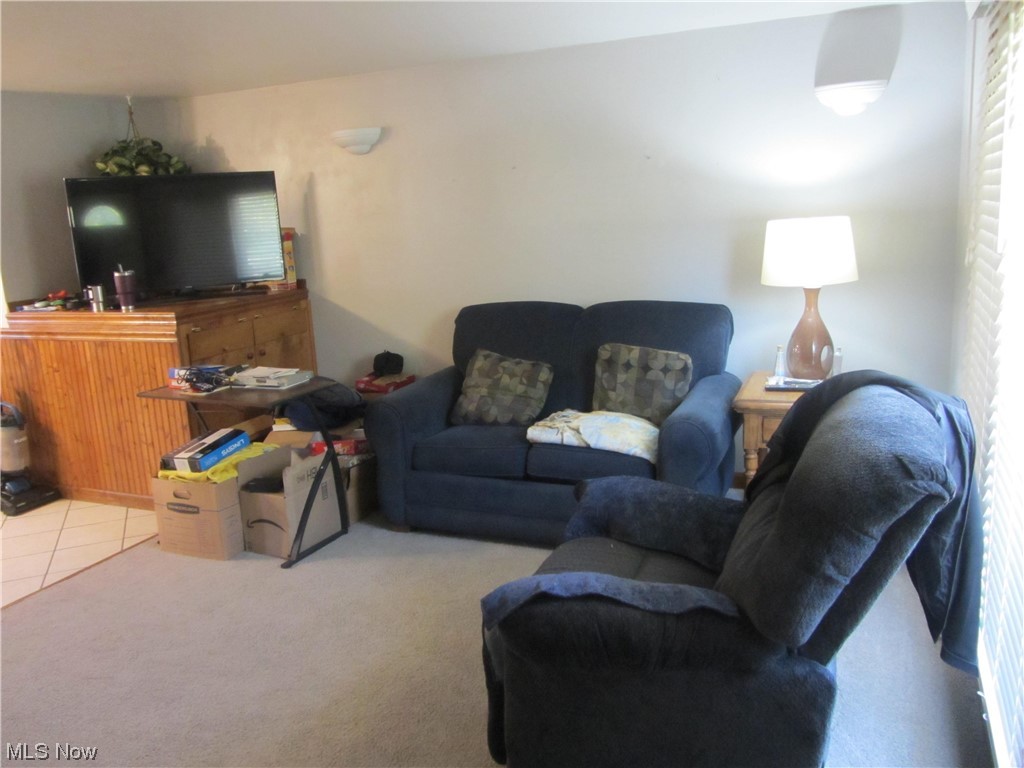 969 Keefer Road Girard, OH 44420 - Photo 4 of 26 Gallery Image 4