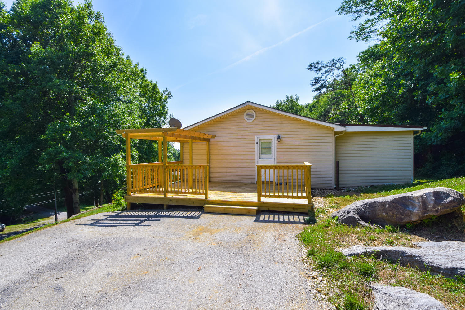 315 Spring Hollow Road Troutville, VA 24175 - Photo 15 of 17 315 Spring Hollow Rd-large-016-18-Photo1