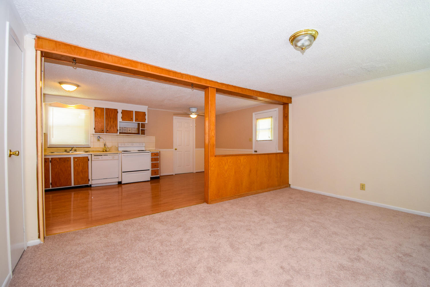 315 Spring Hollow Road Troutville, VA 24175 - Photo 3 of 17 315 Spring Hollow Rd-large-003-2-Photo3-