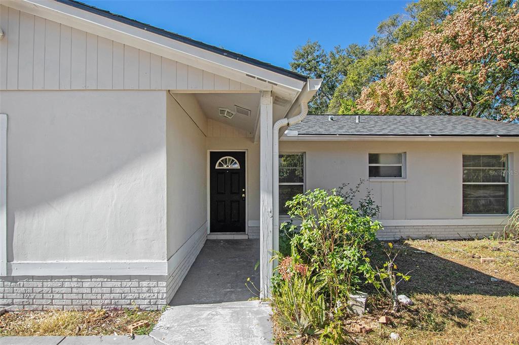 217 Faithway Drive Seffner, FL 33584 - Photo 5 of 29 front view of a house with a yard