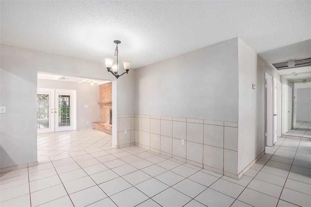 217 Faithway Drive Seffner, FL 33584 - Photo 10 of 29