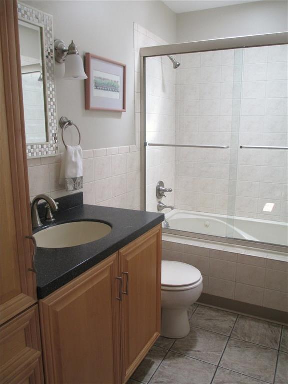 109 Willow Run Road Pittsburgh, PA 15238 - Photo 22 of 25 Master Bath