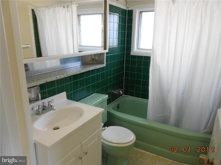 20 Long Loop Road Levittown, PA 19056 - Photo 16 of 25 Gallery Image 16