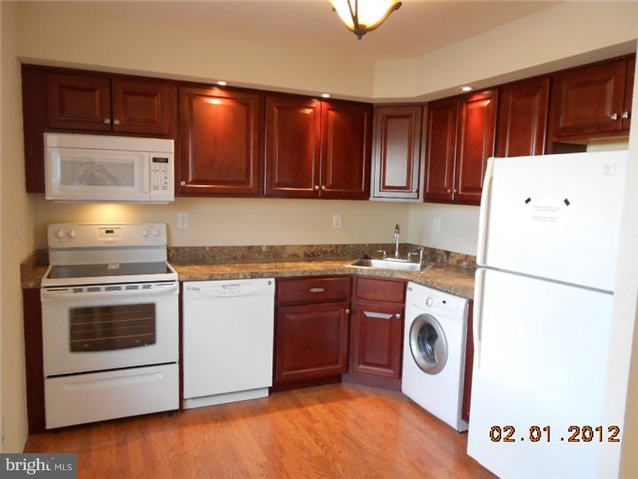 20 Long Loop Road Levittown, PA 19056 - Photo 7 of 25 Gallery Image 7