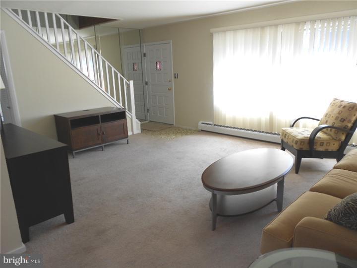 20 Long Loop Road Levittown, PA 19056 - Photo 9 of 25 Gallery Image 9