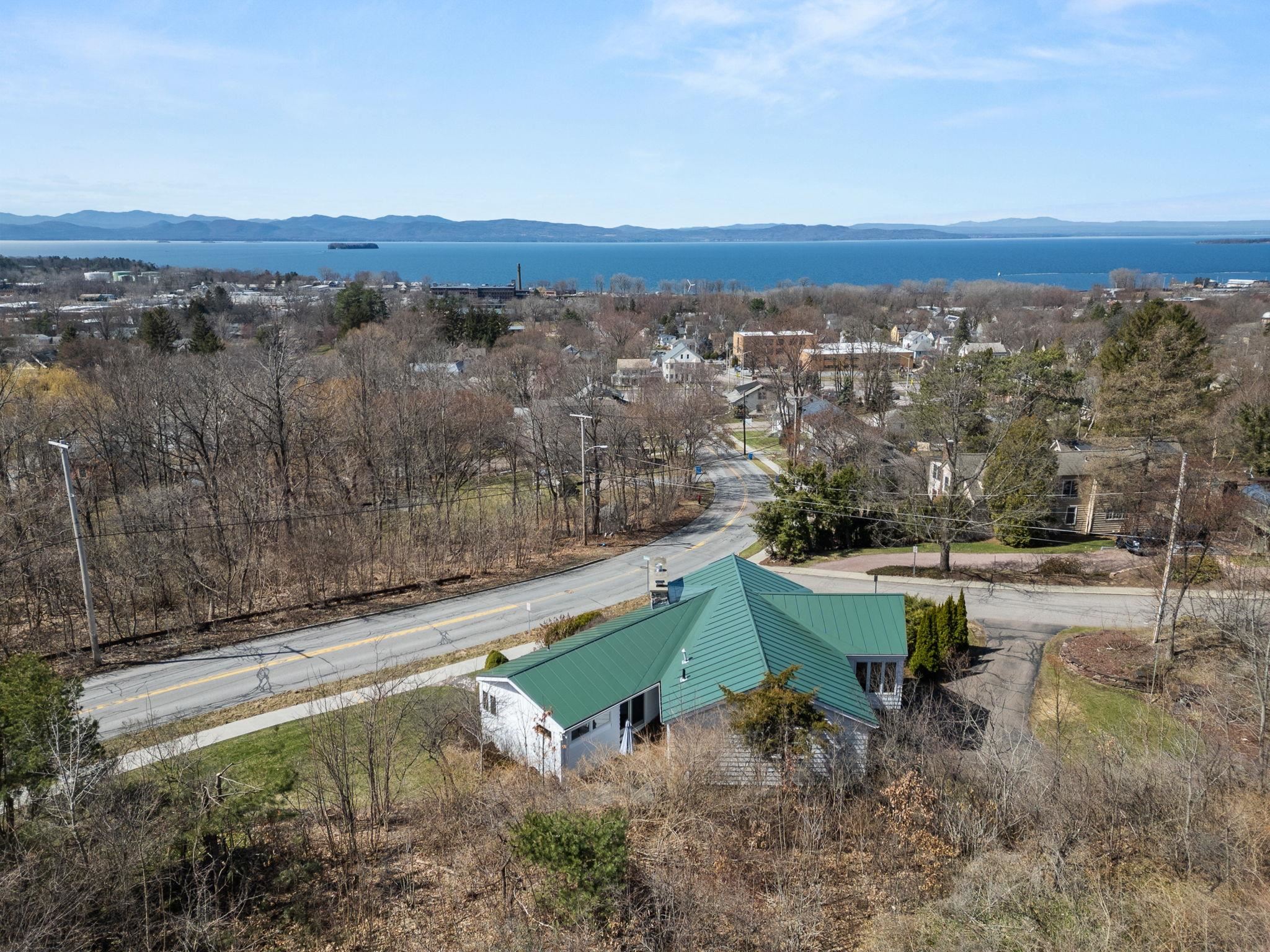 68 Ledge Road Burlington, VT 05401 - Photo 2 of 59 Gallery Image 2