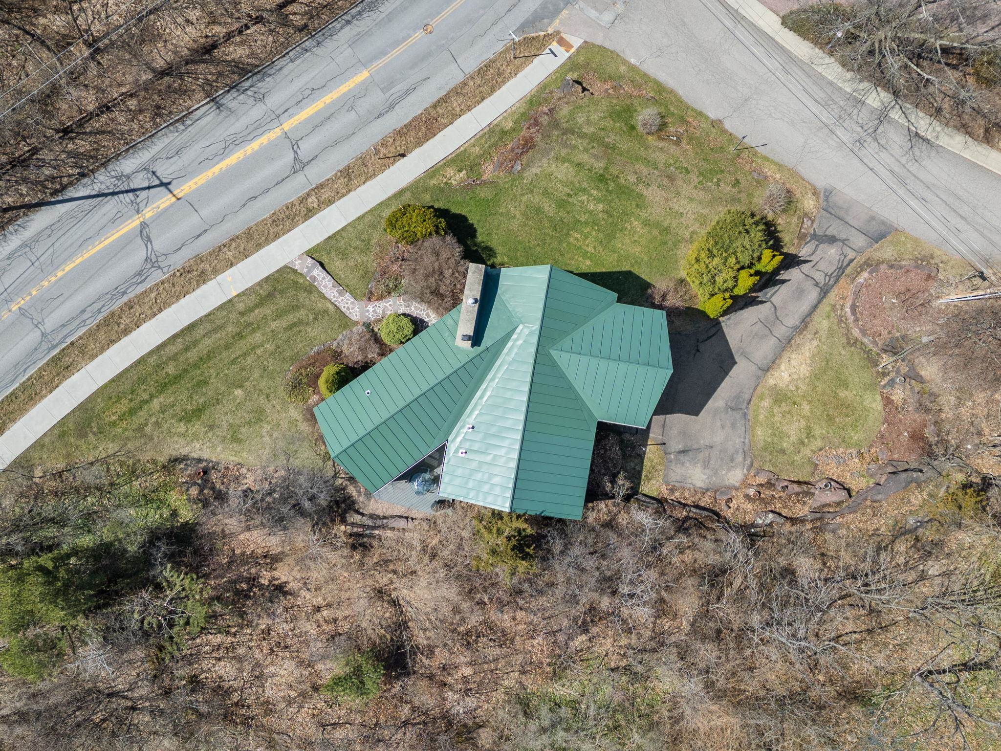 68 Ledge Road Burlington, VT 05401 - Photo 9 of 59 Gallery Image 9