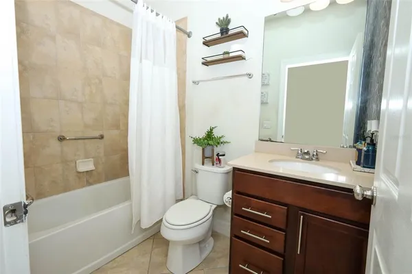 $385,000 | 2190 Bur Oak Boulevard, St. Cloud, FL 34771