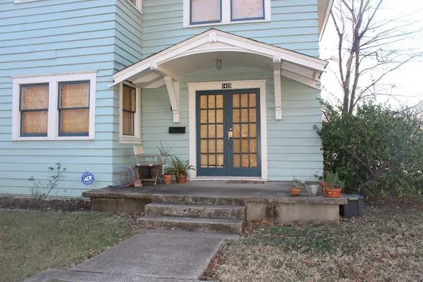 $1,350 | 1420 West 10th Street, Dallas, TX 75208