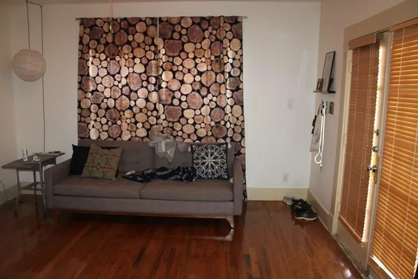 $1,350 | 1420 West 10th Street, Dallas, TX 75208