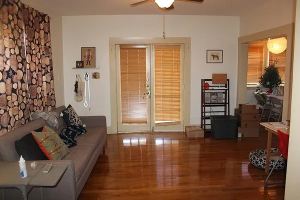 $1,350 | 1420 West 10th Street, Dallas, TX 75208