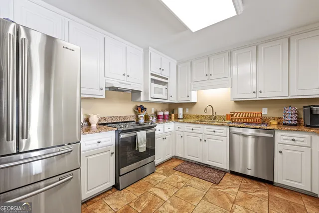 $819,000 | 99 Mariners Drive Northeast, Milledgeville, GA 31061