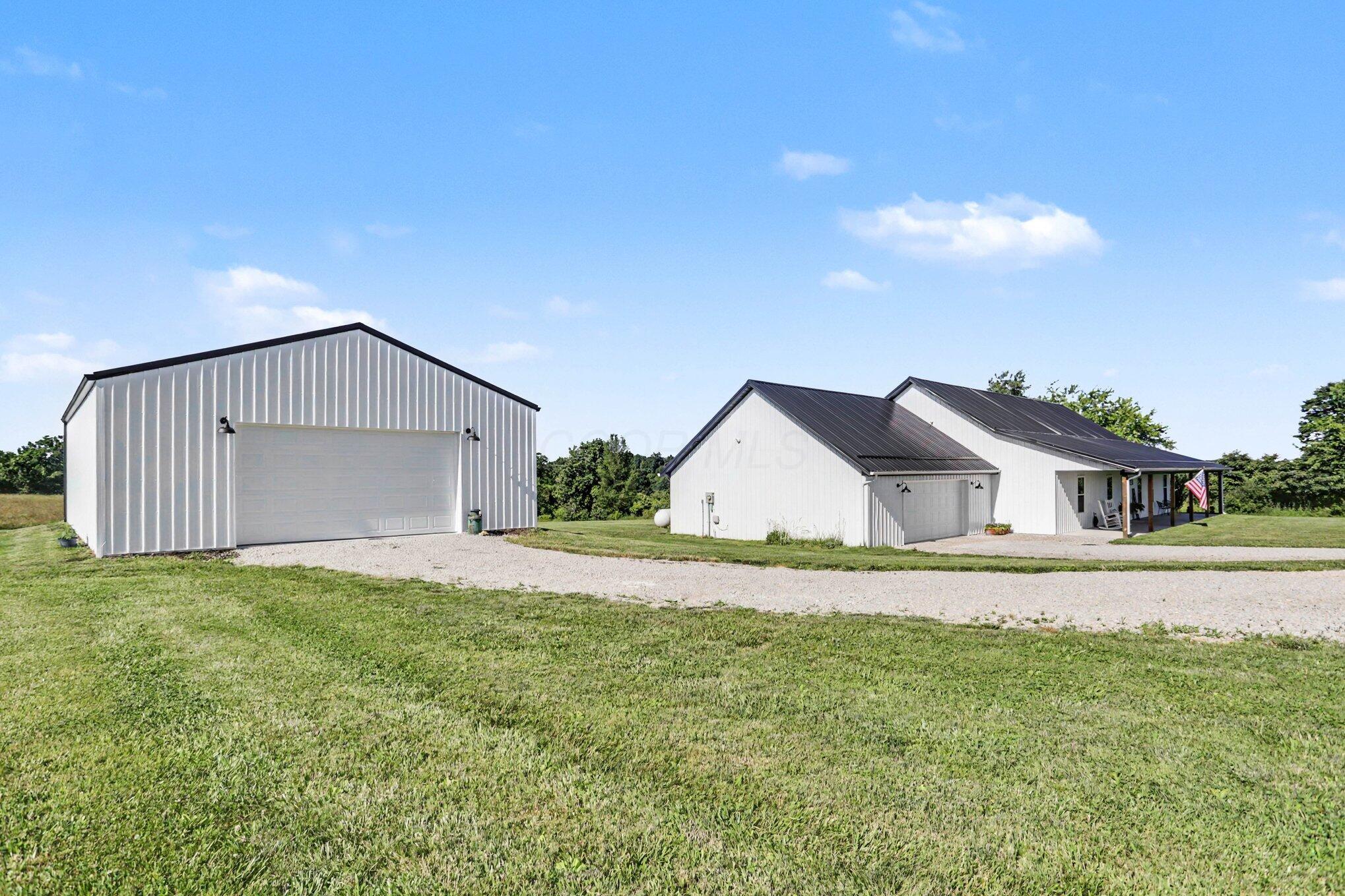 7101 Pleasantview Road Southeast Lancaster, OH 43130 - Photo 5 of 40