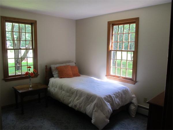 200 New Boston Road Sturbridge, MA 01566 - Photo 5 of 13