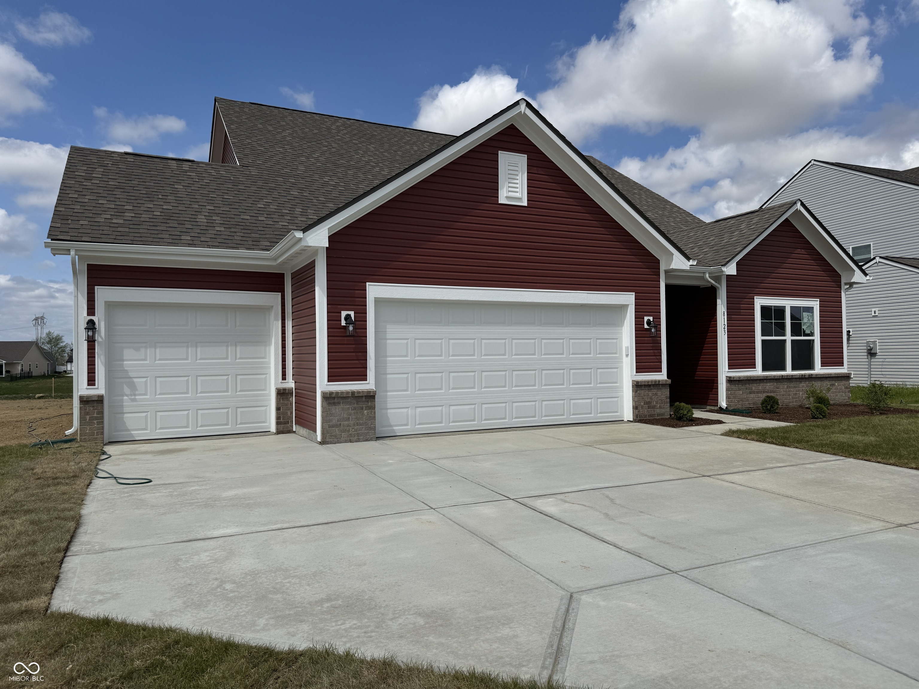 8123 Camellia Lane Pendleton, IN 46064 - Photo 2 of 12