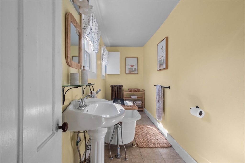 7 William Street Chester, MA 01011 - Photo 26 of 37 Gallery Image 26