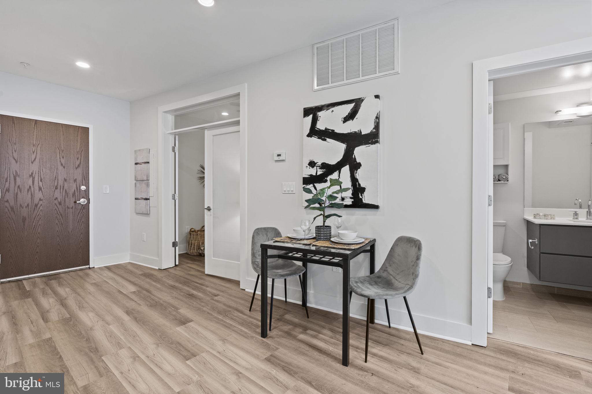2337 Champlain Street Northwest, Unit 105 Washington, DC 20009 - Photo 14 of 26