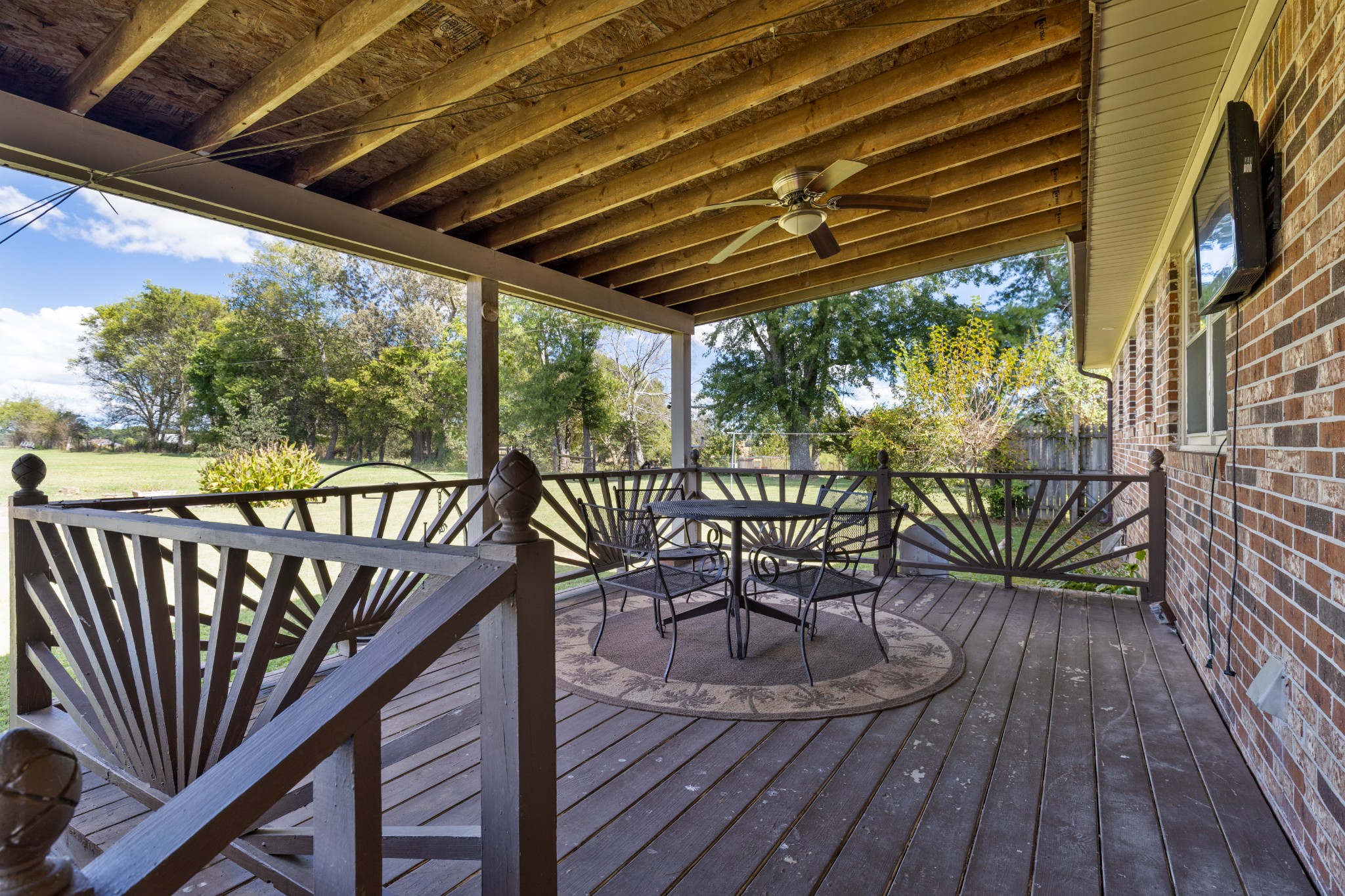 406 Asia Road Winchester, TN 37398 - Photo 7 of 30 a view of a balcony with furniture