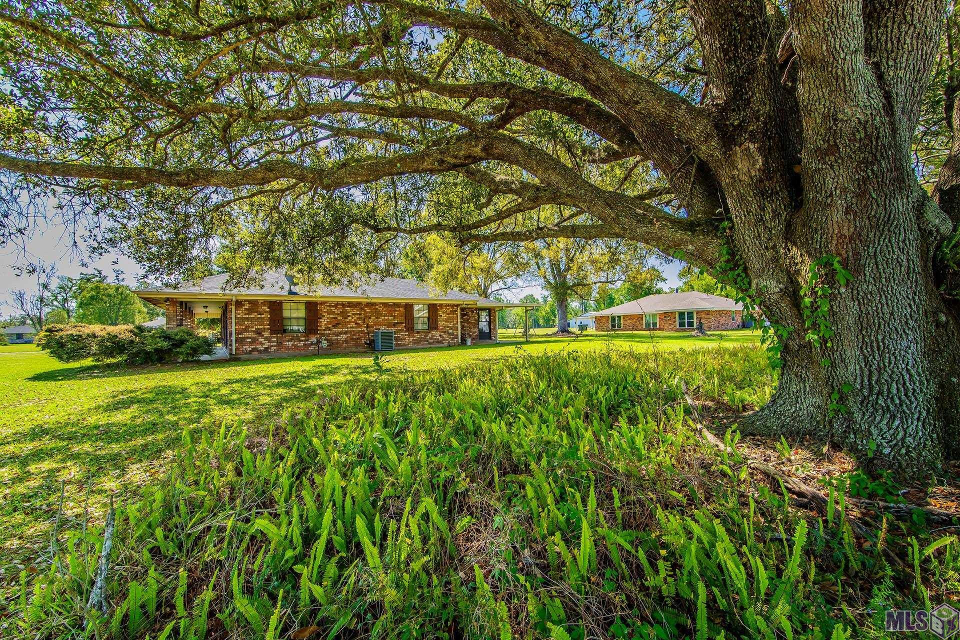 2507 Bayou Blue Road Houma, LA 70364 - Photo 2 of 17