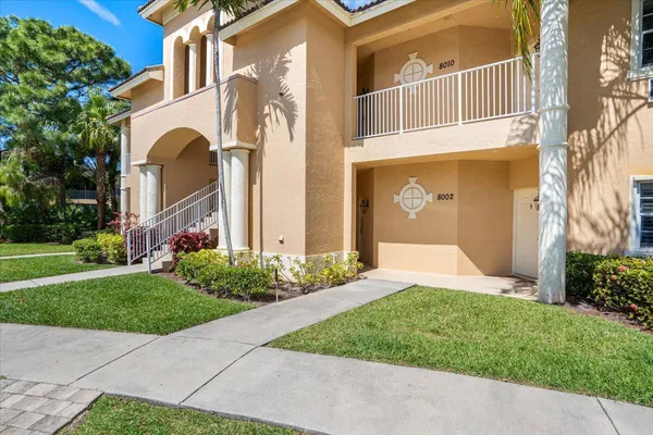 $308,900 | 8002 Carnoustie Place, Unit 4012, Port St. Lucie, FL 34986