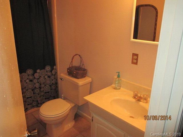180 Hidden View Loop Marion, NC 28752 - Photo 34 of 46 Gallery Image 34