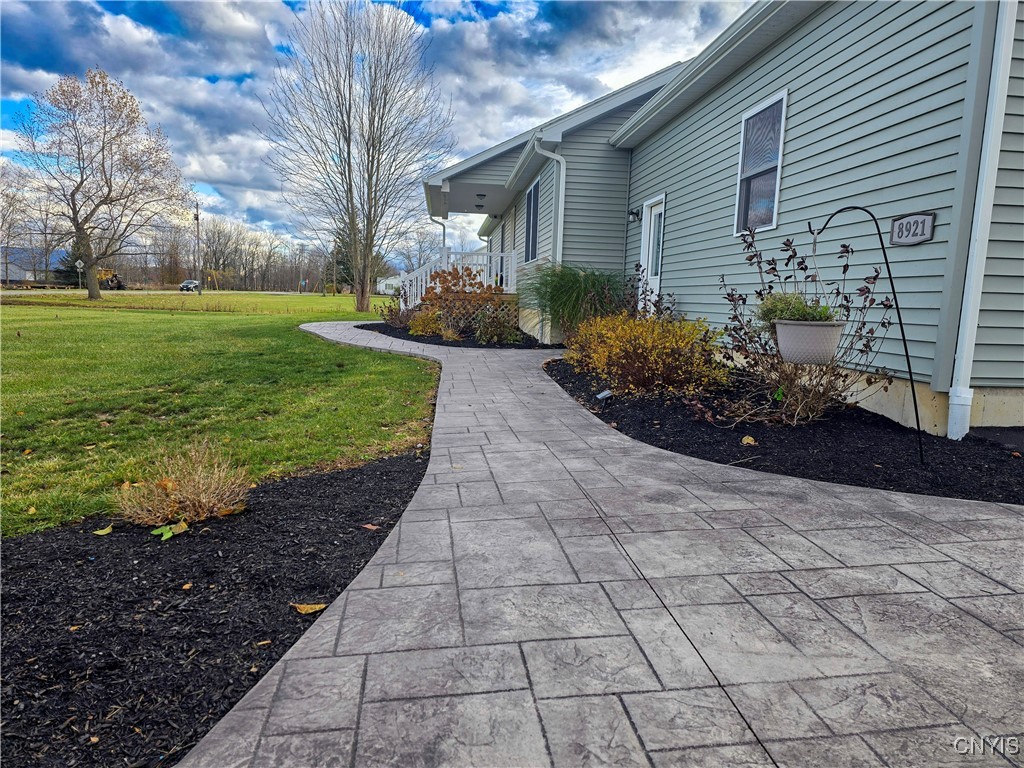 8921 Lake Road Lenox, NY 13032 - Photo 38 of 45