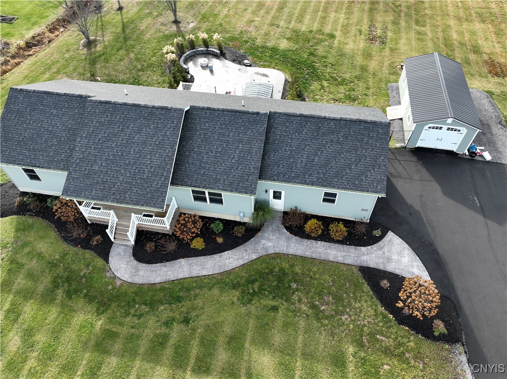 8921 Lake Road Lenox, NY 13032 - Photo 4 of 45