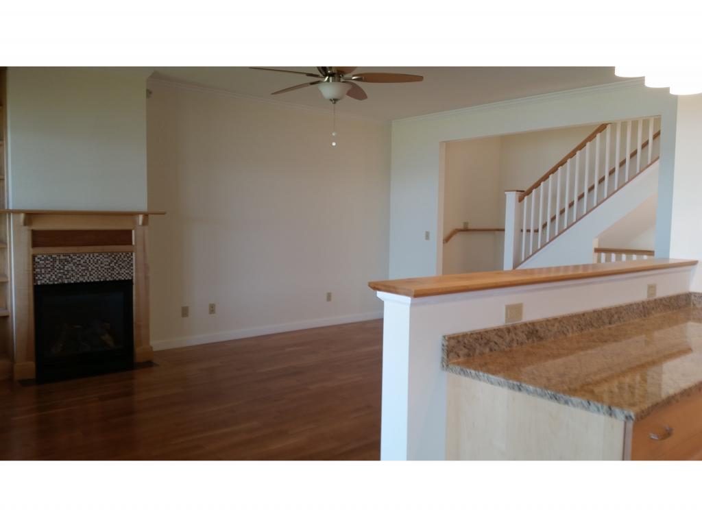 715 Bay Road, Unit 715 Shelburne, VT 05482 - Photo 6 of 10 Gallery Image 6