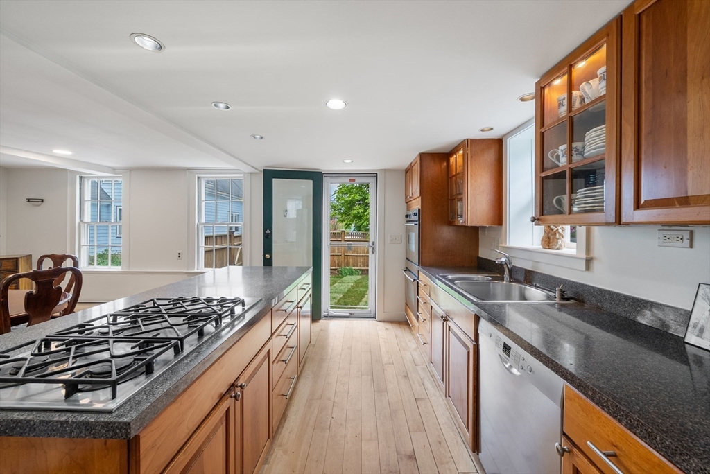 180 Federal Street Salem, MA 01970 - Photo 12 of 39