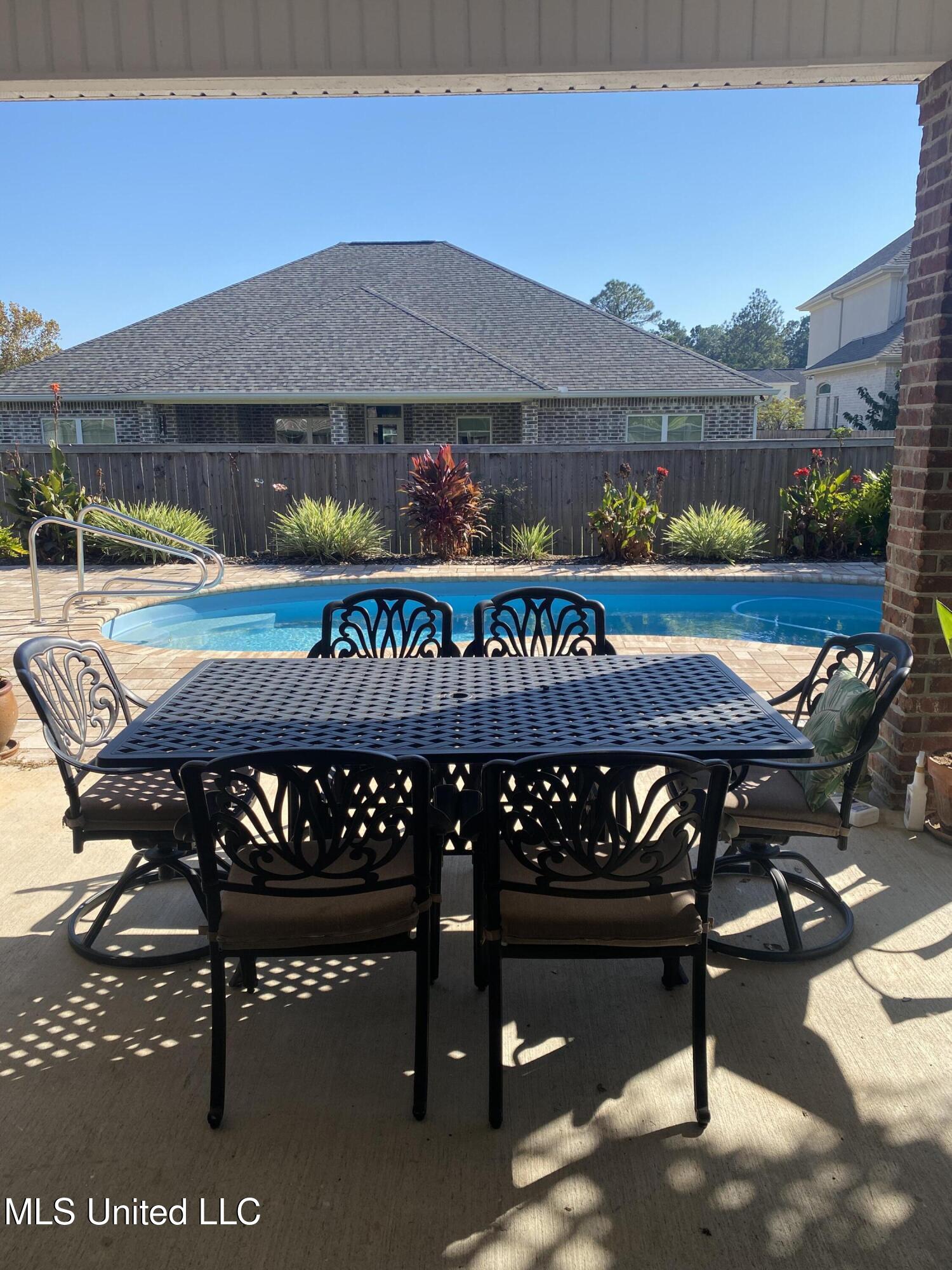 2993 Rue Dominique Biloxi, MS 39532 - Photo 33 of 34 plants just before dormancy