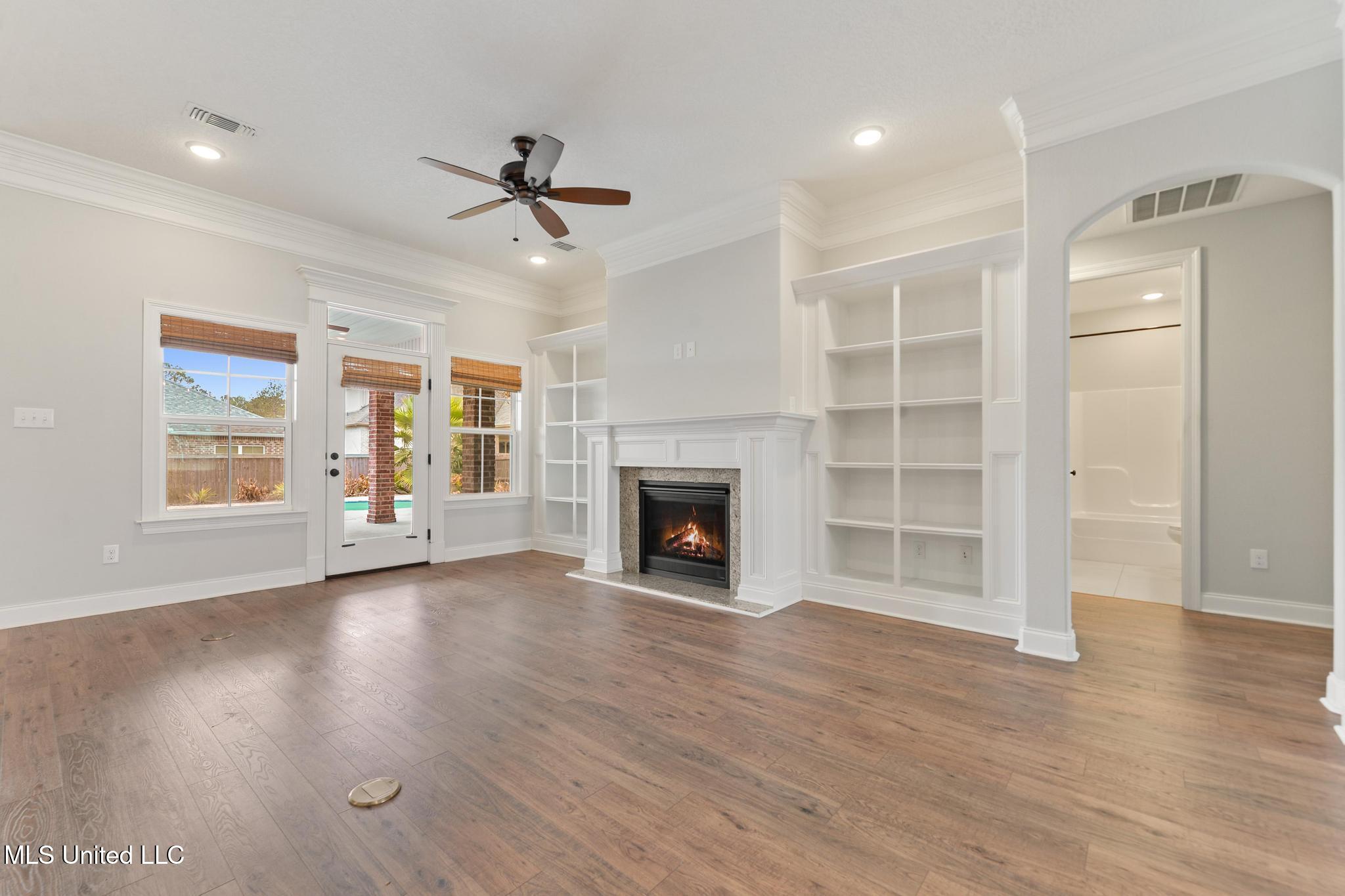 2993 Rue Dominique Biloxi, MS 39532 - Photo 7 of 34 004