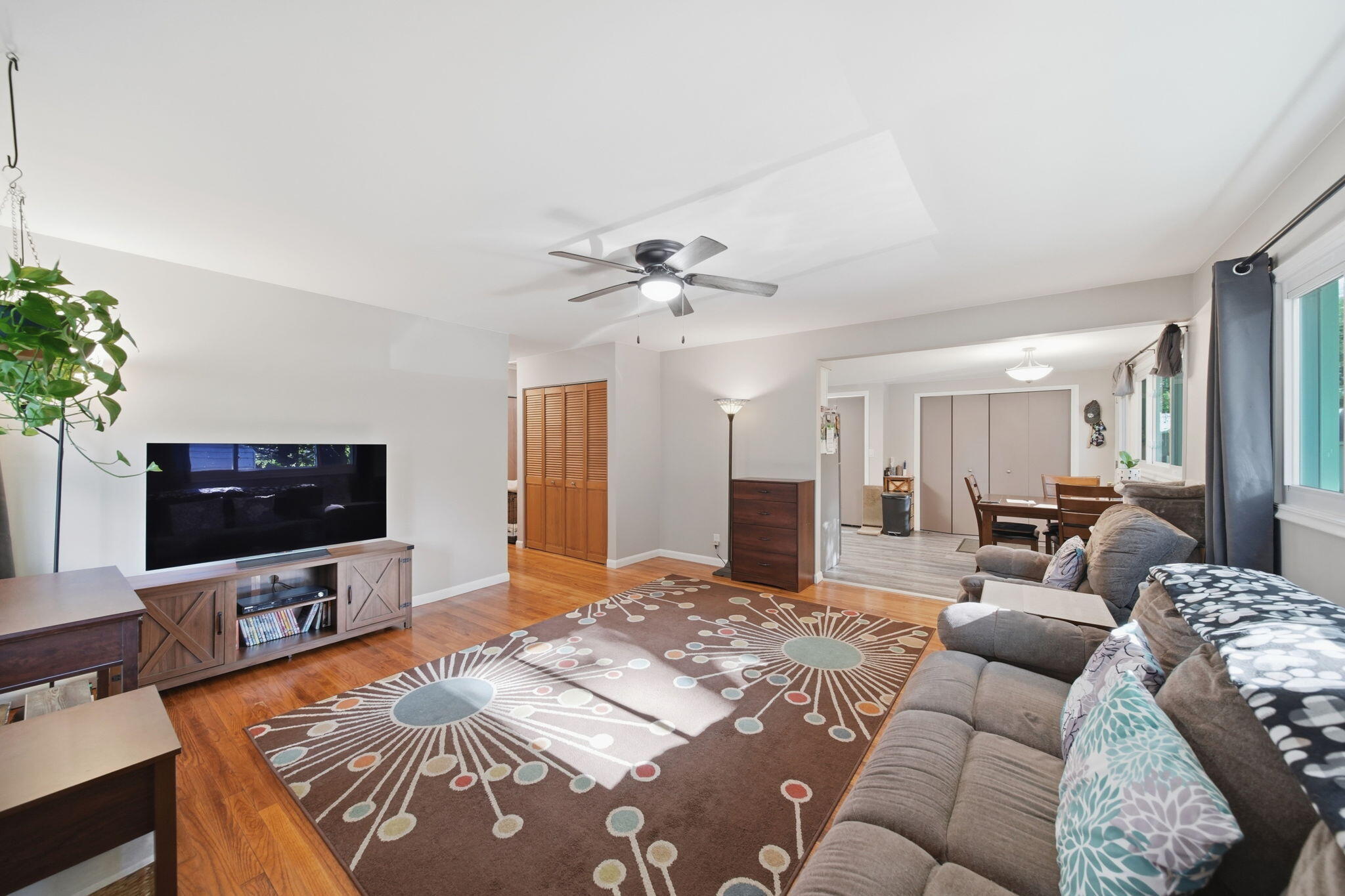 5329 Spring Arbor Road Jackson, MI 49201 - Photo 7 of 34 11-web-or-mls-DSC03545