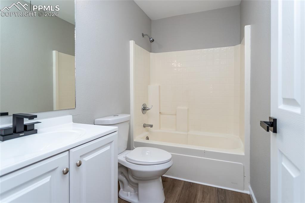 890 Rancher Drive Fountain, CO 80817 - Photo 28 of 42 Full bath that serves the secondary bedrooms.